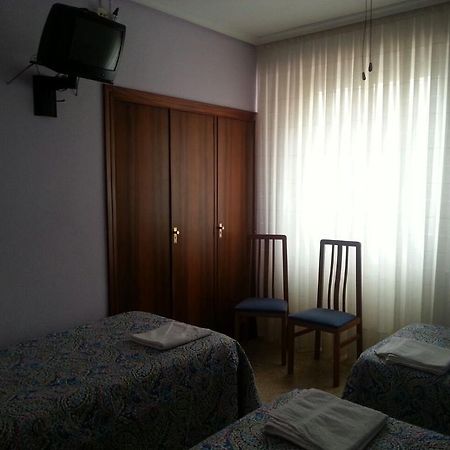 Pension Cinco Villas Logroño Exterior foto