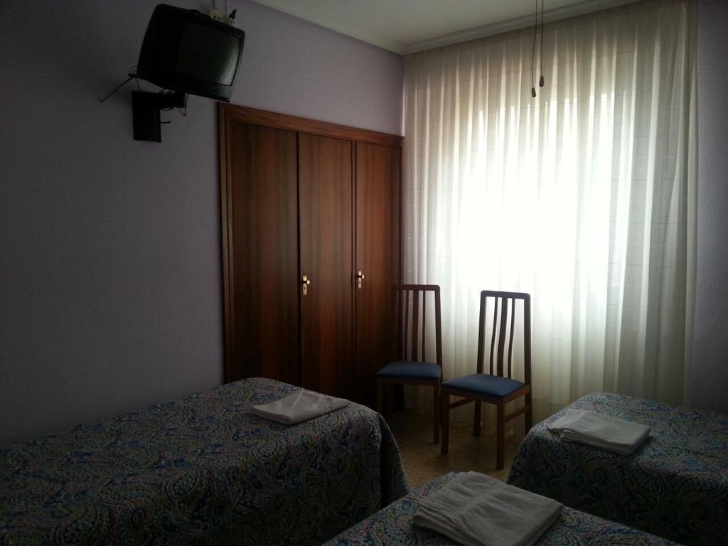 Pension Cinco Villas Logroño Exterior foto